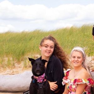 Meet your Posher, Dawn